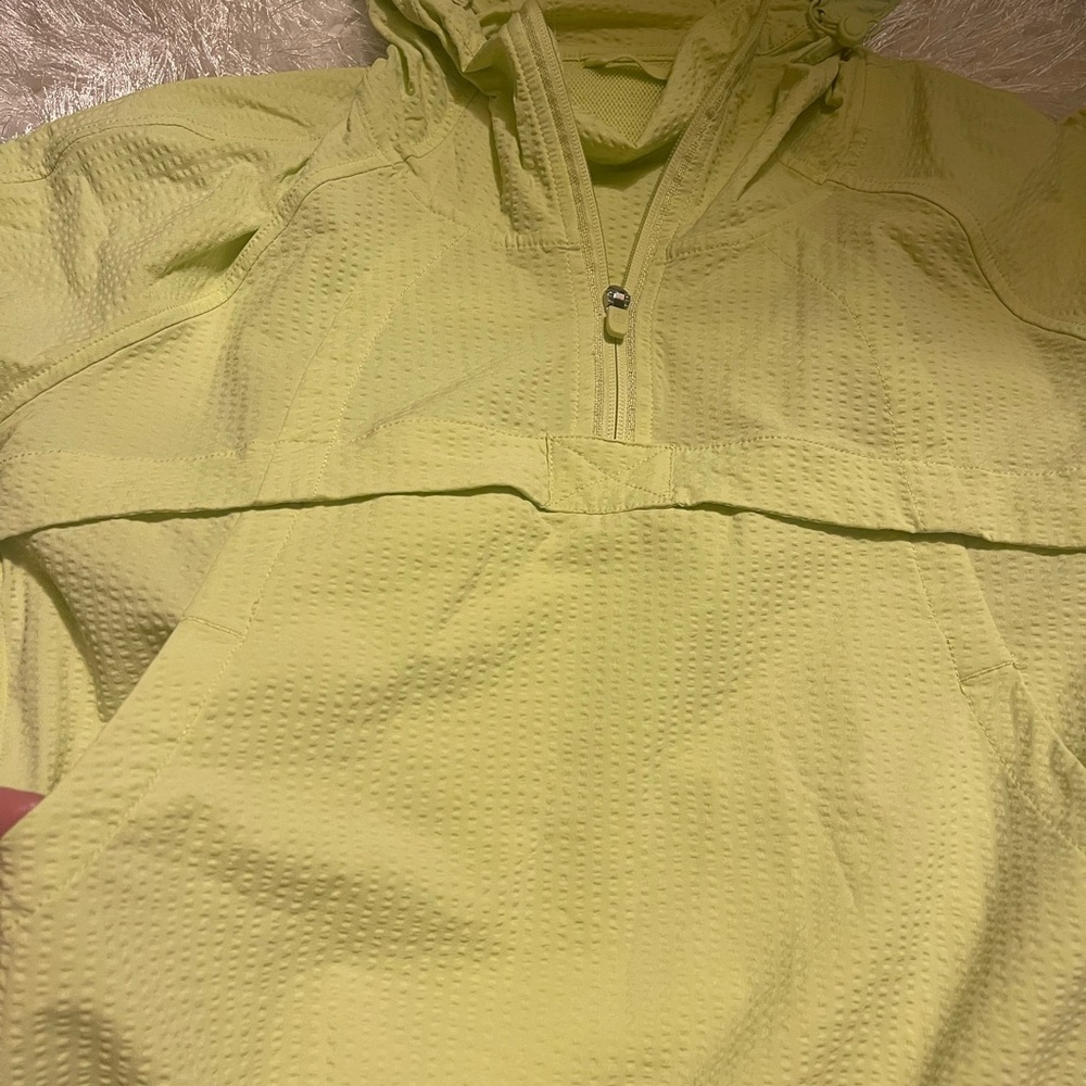 Lululemon Pullover Windbreaker - image 3